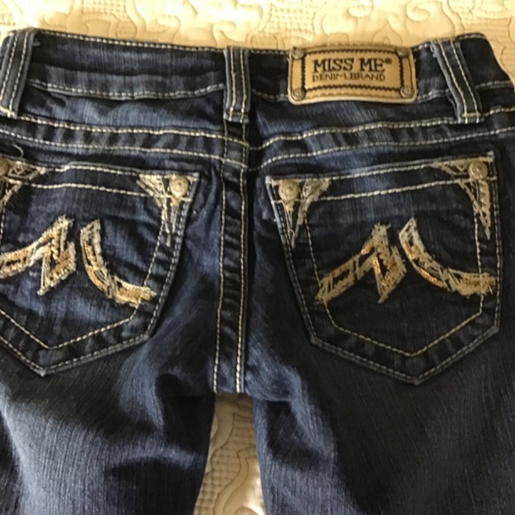 Miss Me Skinny Jeans - Picture 4 of 4